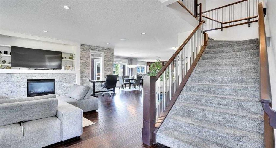 172 Kinniburgh Way, Chestermere, Alberta T1X 0R8, 6 Bedrooms Bedrooms, ,4 BathroomsBathrooms,Residential,For Sale,Kinniburgh,A2298667