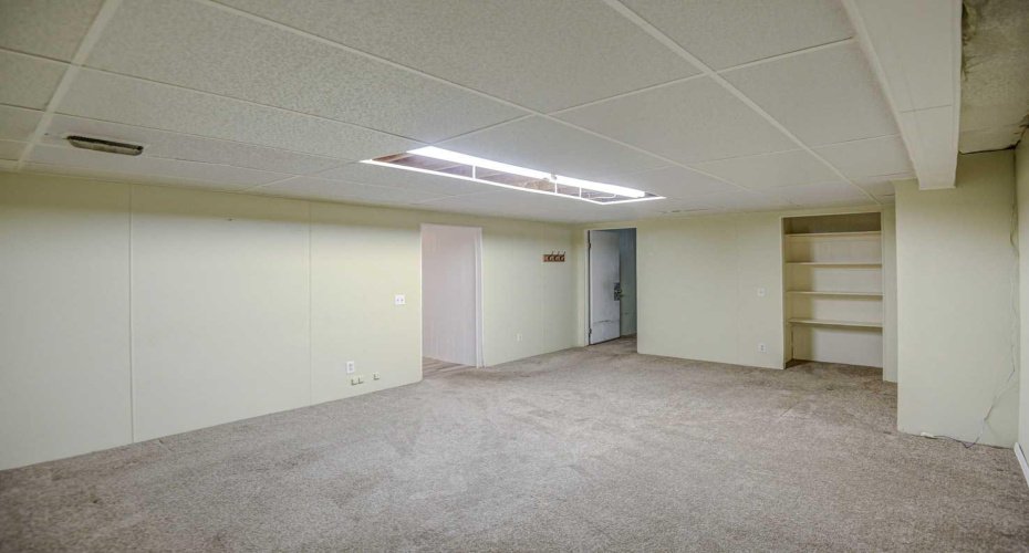 12120 Lake Michigan Road, Calgary, Alberta T2J3G3, 4 Bedrooms Bedrooms, ,3 BathroomsBathrooms,Residential,For Sale,Lake Michigan,A2298858