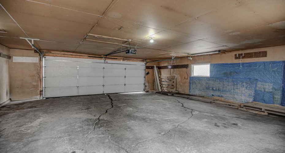 12120 Lake Michigan Road, Calgary, Alberta T2J3G3, 4 Bedrooms Bedrooms, ,3 BathroomsBathrooms,Residential,For Sale,Lake Michigan,A2298858