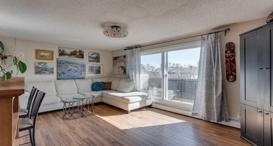 2203 14 Street, Calgary, Alberta T2T3T2, 2 Bedrooms Bedrooms, ,1 BathroomBathrooms,Residential,For Sale,14,A2298864