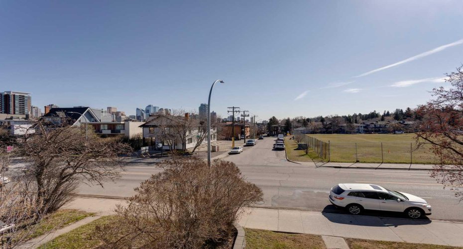 2203 14 Street, Calgary, Alberta T2T3T2, 2 Bedrooms Bedrooms, ,1 BathroomBathrooms,Residential,For Sale,14,A2298864