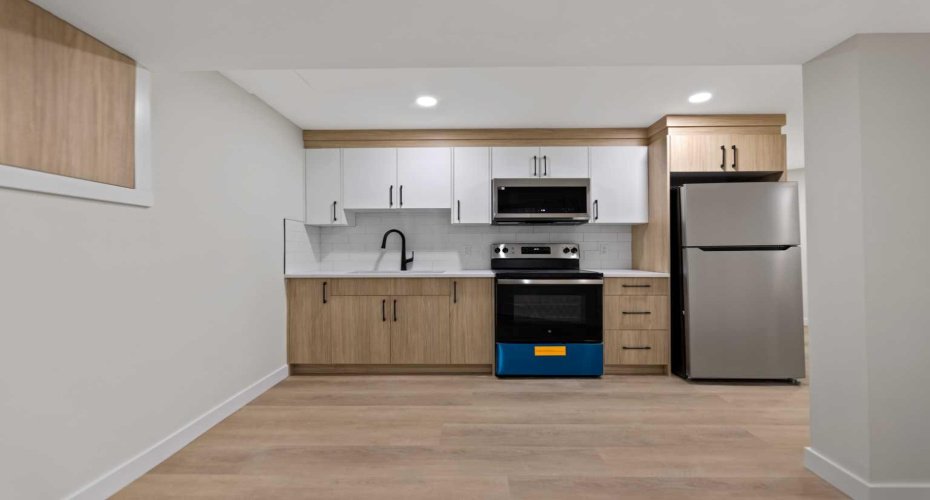 2031 24 Avenue, Calgary, Alberta T2E8H4, 5 Bedrooms Bedrooms, ,2 BathroomsBathrooms,Residential,For Sale,24,A2298874