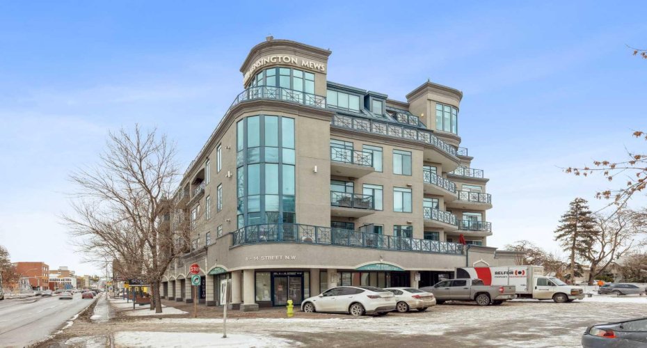 4 14 Street, Calgary, Alberta T2N 1Z4, 2 Bedrooms Bedrooms, ,1 BathroomBathrooms,Residential,For Sale,14,A2298904