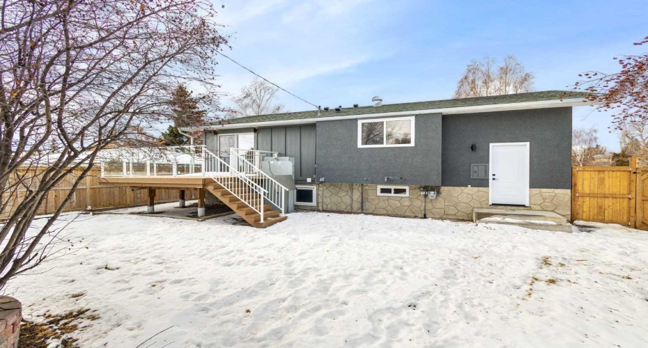 198 Silver Brook Road, Calgary, Alberta T3B 3J1, 4 Bedrooms Bedrooms, ,3 BathroomsBathrooms,Residential,For Sale,Silver Brook,A2298910