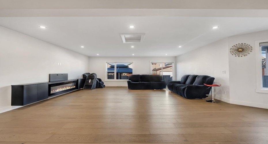 278 Saddlefield Place, Calgary, Alberta T3J 4Z3, 4 Bedrooms Bedrooms, ,4 BathroomsBathrooms,Residential,For Sale,Saddlefield,A2298913