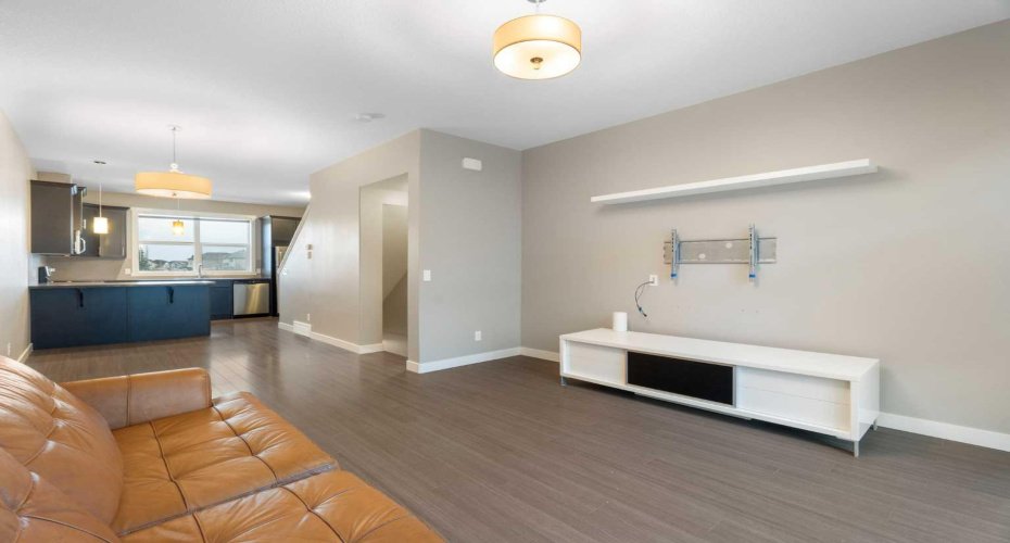 428 Redstone View, Calgary, Alberta T3N 1B5, 2 Bedrooms Bedrooms, ,3 BathroomsBathrooms,Residential,For Sale,Redstone,A2298920