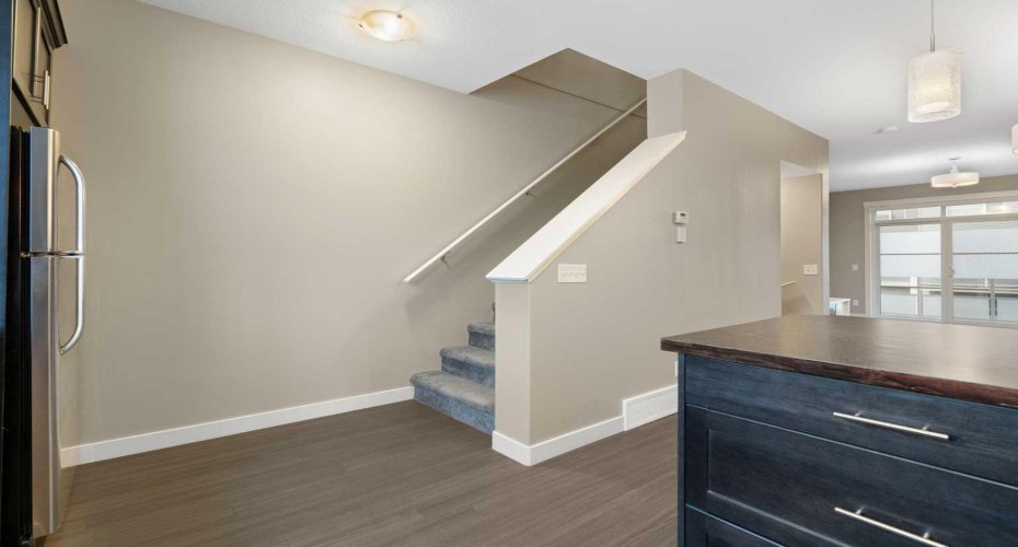 428 Redstone View, Calgary, Alberta T3N 1B5, 2 Bedrooms Bedrooms, ,3 BathroomsBathrooms,Residential,For Sale,Redstone,A2298920