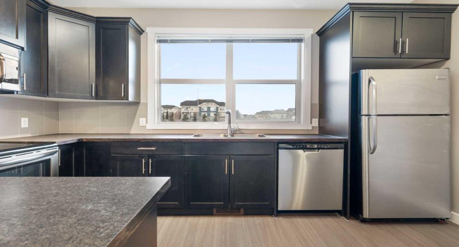 428 Redstone View, Calgary, Alberta T3N 1B5, 2 Bedrooms Bedrooms, ,3 BathroomsBathrooms,Residential,For Sale,Redstone,A2298920