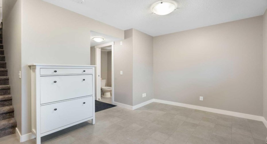 428 Redstone View, Calgary, Alberta T3N 1B5, 2 Bedrooms Bedrooms, ,3 BathroomsBathrooms,Residential,For Sale,Redstone,A2298920