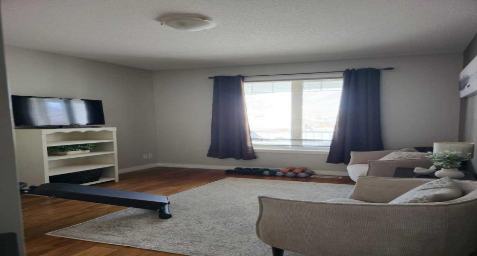 8000 Wentworth Drive, Calgary, Alberta T3H 5K8, 2 Bedrooms Bedrooms, ,2 BathroomsBathrooms,Residential,For Sale,Wentworth,A2298954