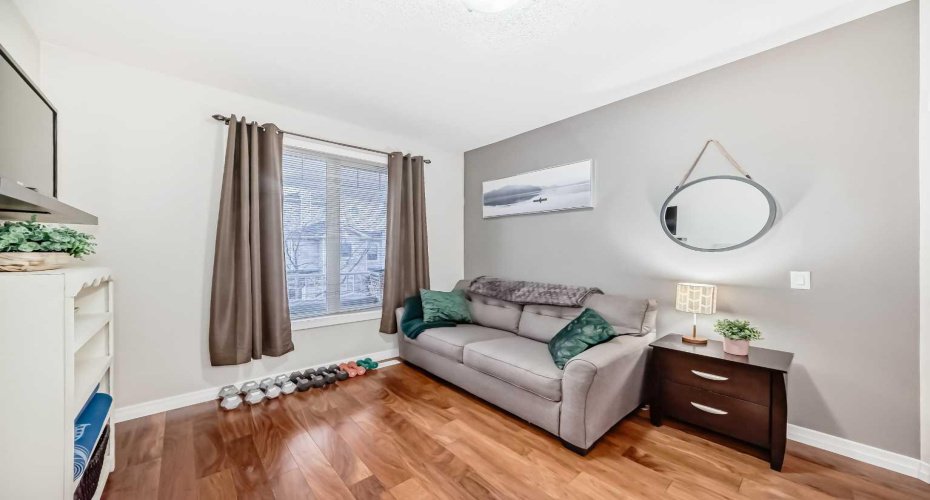 8000 Wentworth Drive, Calgary, Alberta T3H 5K8, 2 Bedrooms Bedrooms, ,2 BathroomsBathrooms,Residential,For Sale,Wentworth,A2298954