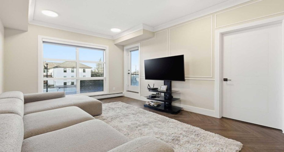 370 Dieppe Drive, Calgary, Alberta T3E0E6, 1 Bedroom Bedrooms, ,1 BathroomBathrooms,Residential,For Sale,Dieppe,A2298967