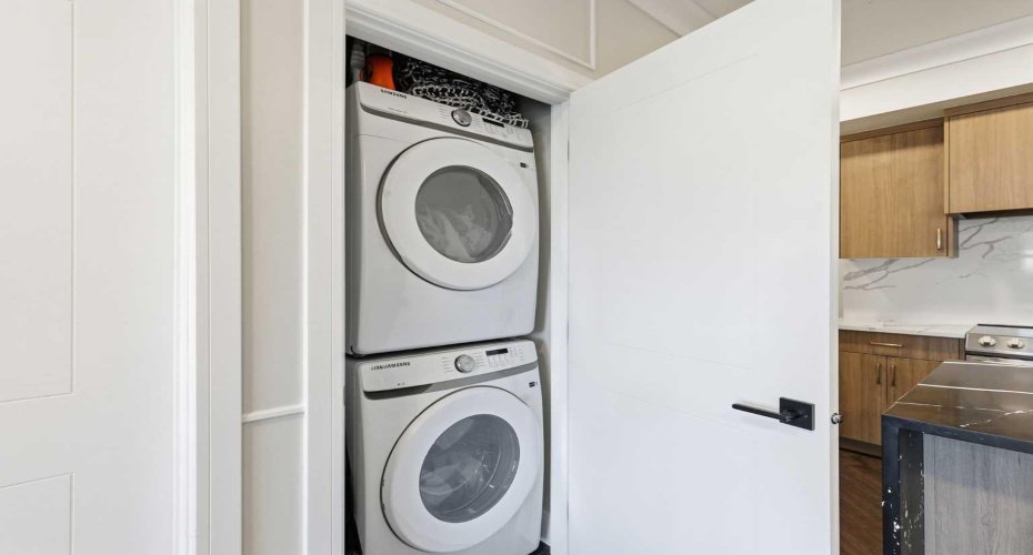 370 Dieppe Drive, Calgary, Alberta T3E0E6, 1 Bedroom Bedrooms, ,1 BathroomBathrooms,Residential,For Sale,Dieppe,A2298967