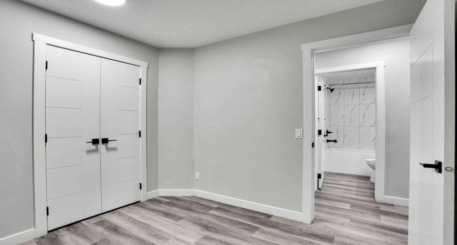 6081 Martingrove Road, Calgary, Alberta T3J 2S8, 5 Bedrooms Bedrooms, ,3 BathroomsBathrooms,Residential,For Sale,Martingrove,A2281635