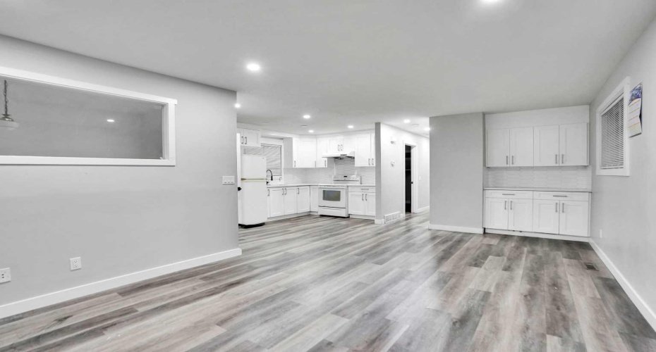 6081 Martingrove Road, Calgary, Alberta T3J 2S8, 5 Bedrooms Bedrooms, ,3 BathroomsBathrooms,Residential,For Sale,Martingrove,A2281635