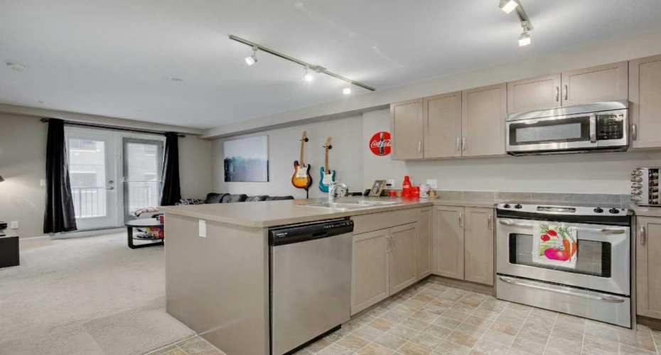 402 Kincora Glen Road, Calgary, Alberta T3R 0B8, 1 Bedroom Bedrooms, ,1 BathroomBathrooms,Residential,For Sale,Kincora Glen,A2283941