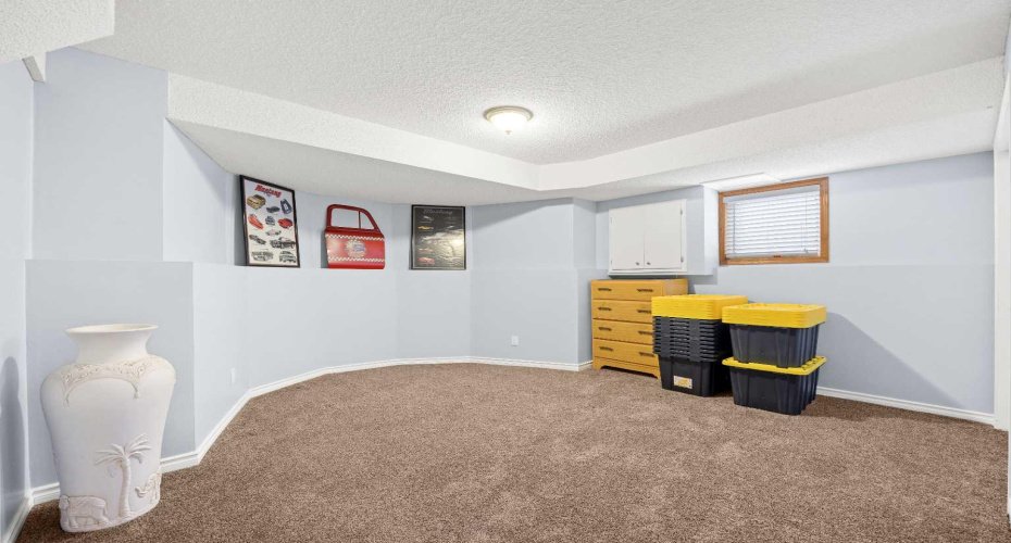 1331 Sunvista Way, Calgary, Alberta T2X 3G5, 4 Bedrooms Bedrooms, ,3 BathroomsBathrooms,Residential,For Sale,Sunvista,A2295835