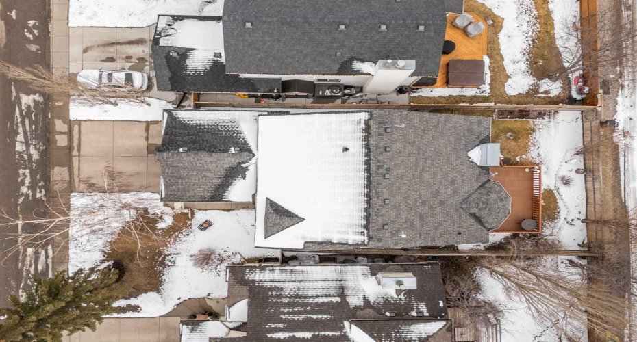 1331 Sunvista Way, Calgary, Alberta T2X 3G5, 4 Bedrooms Bedrooms, ,3 BathroomsBathrooms,Residential,For Sale,Sunvista,A2295835