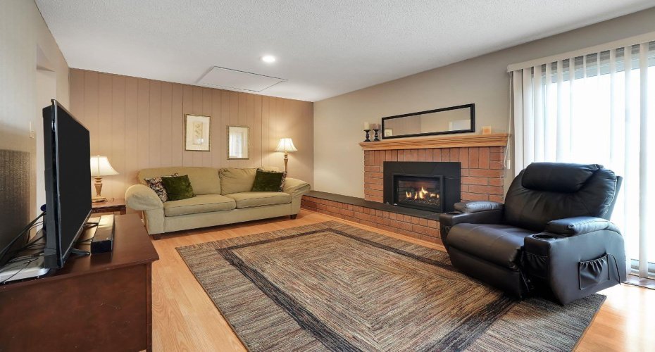 MF Family Room Fireplace