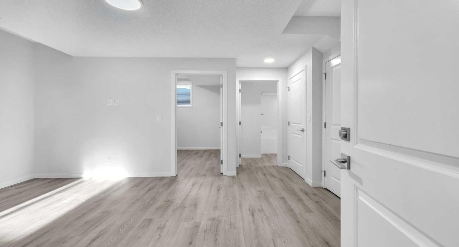 20 Iris Crescent, Okotoks, Alberta T1S 5V5, 4 Bedrooms Bedrooms, ,4 BathroomsBathrooms,Residential,For Sale,Iris,A2297308