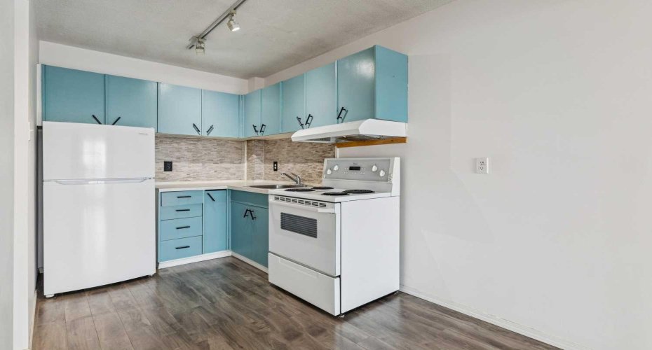 510 58 Avenue, Calgary, Alberta T2V 0H6, 1 Bedroom Bedrooms, ,1 BathroomBathrooms,Residential,For Sale,58,A2297630