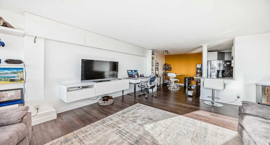 8604 48 Avenue, Calgary, Alberta T3B 5E6, 2 Bedrooms Bedrooms, ,1 BathroomBathrooms,Residential,For Sale,48,A2297637