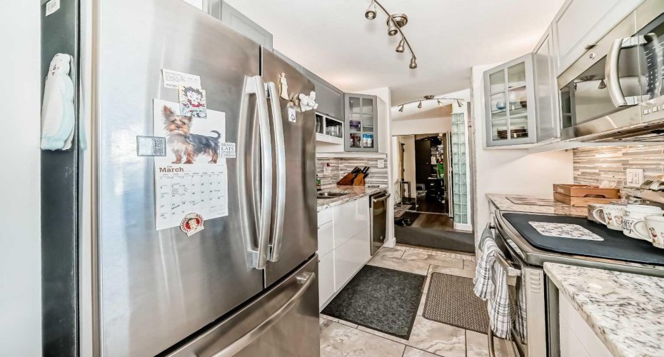 8604 48 Avenue, Calgary, Alberta T3B 5E6, 2 Bedrooms Bedrooms, ,1 BathroomBathrooms,Residential,For Sale,48,A2297637