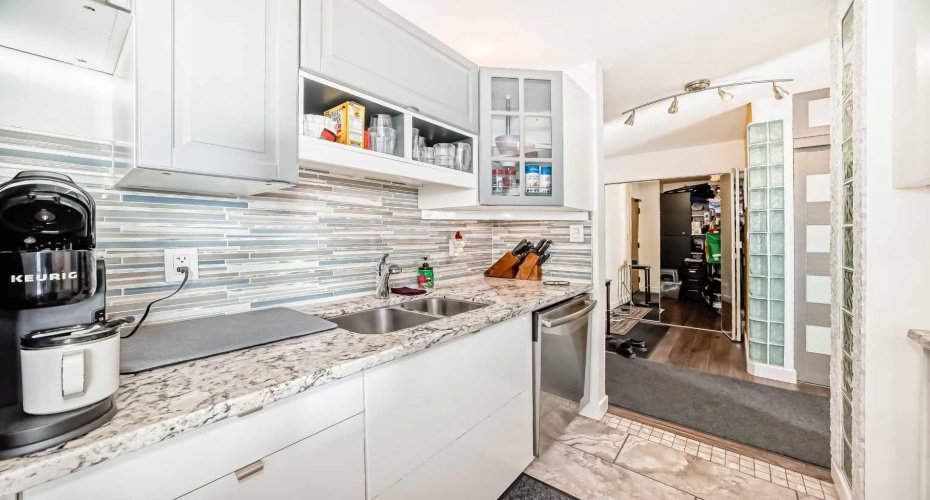 8604 48 Avenue, Calgary, Alberta T3B 5E6, 2 Bedrooms Bedrooms, ,1 BathroomBathrooms,Residential,For Sale,48,A2297637