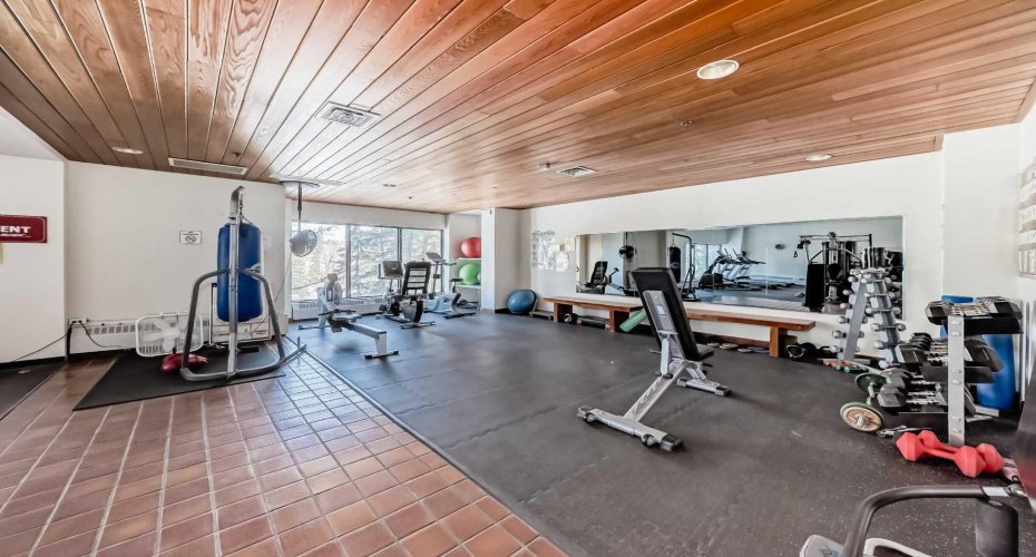 8604 48 Avenue, Calgary, Alberta T3B 5E6, 2 Bedrooms Bedrooms, ,1 BathroomBathrooms,Residential,For Sale,48,A2297637