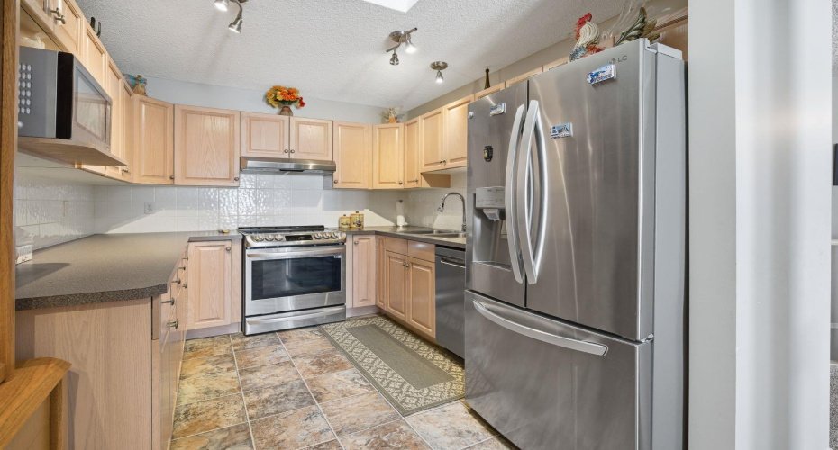 216 Valley Ridge Heights, Calgary, Alberta T3B 5T3, 3 Bedrooms Bedrooms, ,3 BathroomsBathrooms,Residential,For Sale,Valley Ridge,A2297751