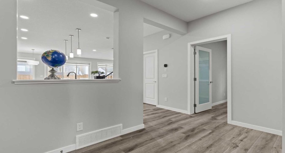 109 Mallard Grove, Calgary, Alberta T3S0E2, 6 Bedrooms Bedrooms, ,4 BathroomsBathrooms,Residential,For Sale,Mallard,A2297785