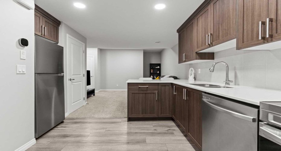 109 Mallard Grove, Calgary, Alberta T3S0E2, 6 Bedrooms Bedrooms, ,4 BathroomsBathrooms,Residential,For Sale,Mallard,A2297785