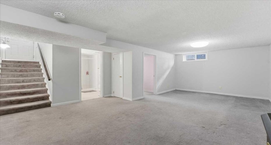 140 Waterloo Drive, Calgary, Alberta T3C 3G3, 5 Bedrooms Bedrooms, ,2 BathroomsBathrooms,Residential,For Sale,Waterloo,A2297794