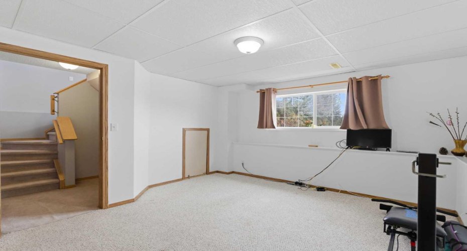 77 Bridleglen Road, Calgary, Alberta T2Y 3X5, 4 Bedrooms Bedrooms, ,2 BathroomsBathrooms,Residential,For Sale,Bridleglen,A2297802