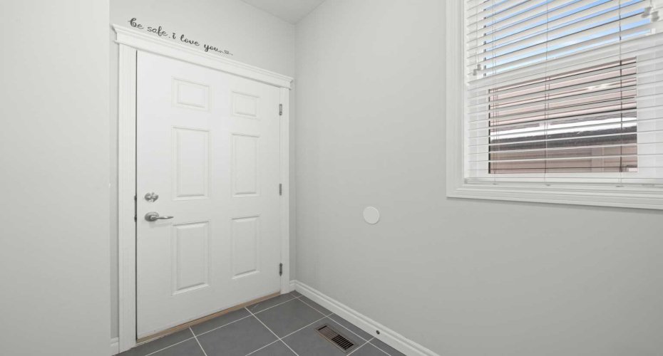 44 Cimarron Springs Circle, Okotoks, Alberta T1S 0M2, 3 Bedrooms Bedrooms, ,3 BathroomsBathrooms,Residential,For Sale,Cimarron Springs,A2297876