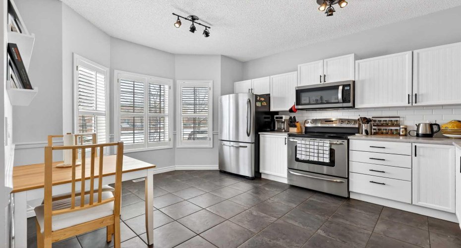 10796 Hidden Valley Drive, Calgary, Alberta T3A 5H6, 4 Bedrooms Bedrooms, ,4 BathroomsBathrooms,Residential,For Sale,Hidden Valley,A2297888