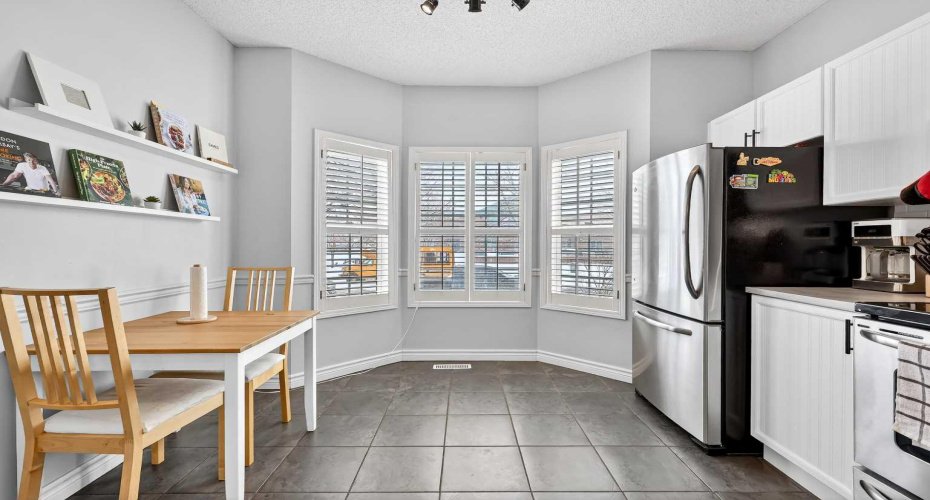 10796 Hidden Valley Drive, Calgary, Alberta T3A 5H6, 4 Bedrooms Bedrooms, ,4 BathroomsBathrooms,Residential,For Sale,Hidden Valley,A2297888