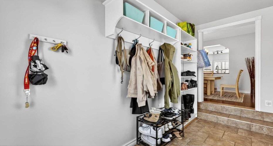 10796 Hidden Valley Drive, Calgary, Alberta T3A 5H6, 4 Bedrooms Bedrooms, ,4 BathroomsBathrooms,Residential,For Sale,Hidden Valley,A2297888