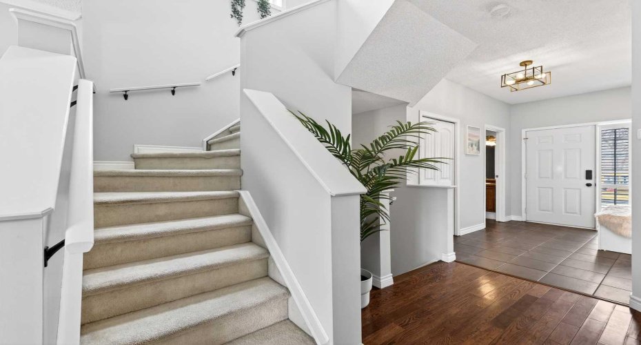 10796 Hidden Valley Drive, Calgary, Alberta T3A 5H6, 4 Bedrooms Bedrooms, ,4 BathroomsBathrooms,Residential,For Sale,Hidden Valley,A2297888