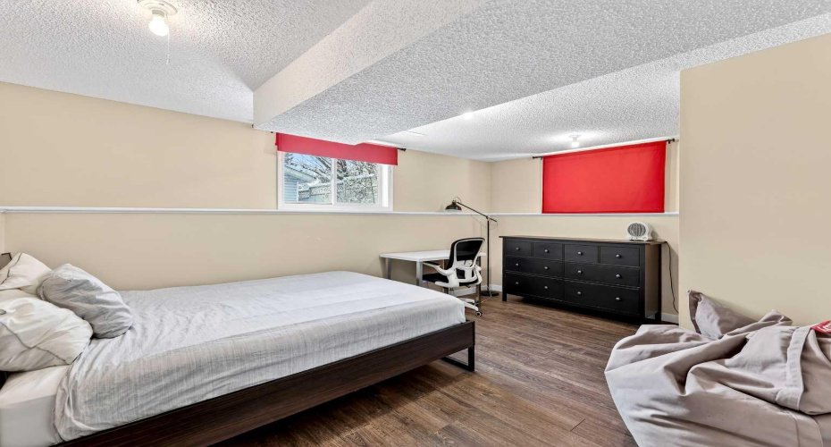 10796 Hidden Valley Drive, Calgary, Alberta T3A 5H6, 4 Bedrooms Bedrooms, ,4 BathroomsBathrooms,Residential,For Sale,Hidden Valley,A2297888