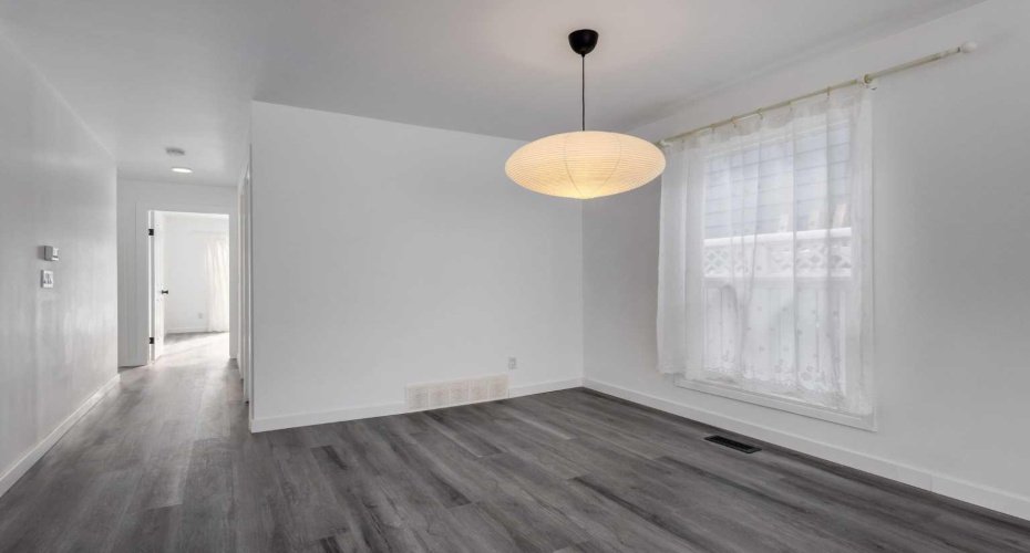 32 Midland Place, Calgary, Alberta T2X 1P9, 4 Bedrooms Bedrooms, ,2 BathroomsBathrooms,Residential,For Sale,Midland,A2297933