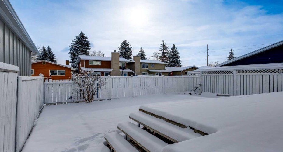 32 Midland Place, Calgary, Alberta T2X 1P9, 4 Bedrooms Bedrooms, ,2 BathroomsBathrooms,Residential,For Sale,Midland,A2297933