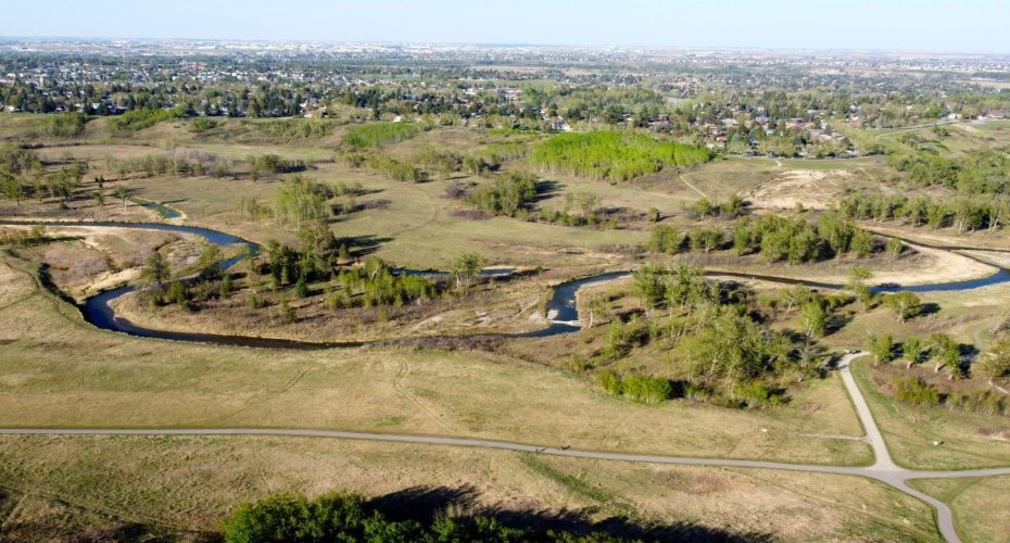 32 Midland Place, Calgary, Alberta T2X 1P9, 4 Bedrooms Bedrooms, ,2 BathroomsBathrooms,Residential,For Sale,Midland,A2297933