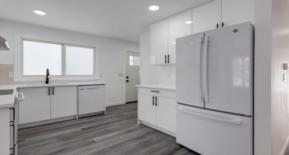 32 Midland Place, Calgary, Alberta T2X 1P9, 4 Bedrooms Bedrooms, ,2 BathroomsBathrooms,Residential,For Sale,Midland,A2297933