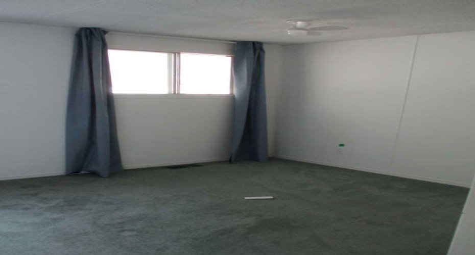 93 Huntstrom Drive, Calgary, Alberta T2K 5V5, 2 Bedrooms Bedrooms, ,1 BathroomBathrooms,Residential,For Sale,Huntstrom,A2297118