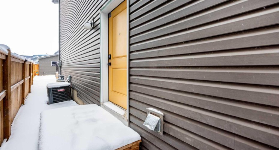 237 Belmont Street, Calgary, Alberta T2X 4W8, 4 Bedrooms Bedrooms, ,4 BathroomsBathrooms,Residential,For Sale,Belmont,A2297418