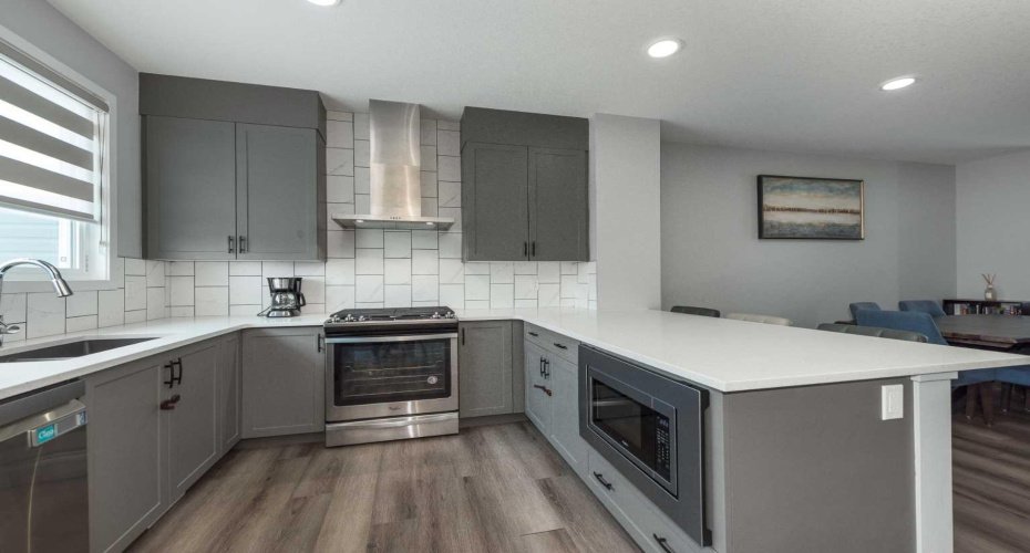 237 Belmont Street, Calgary, Alberta T2X 4W8, 4 Bedrooms Bedrooms, ,4 BathroomsBathrooms,Residential,For Sale,Belmont,A2297418