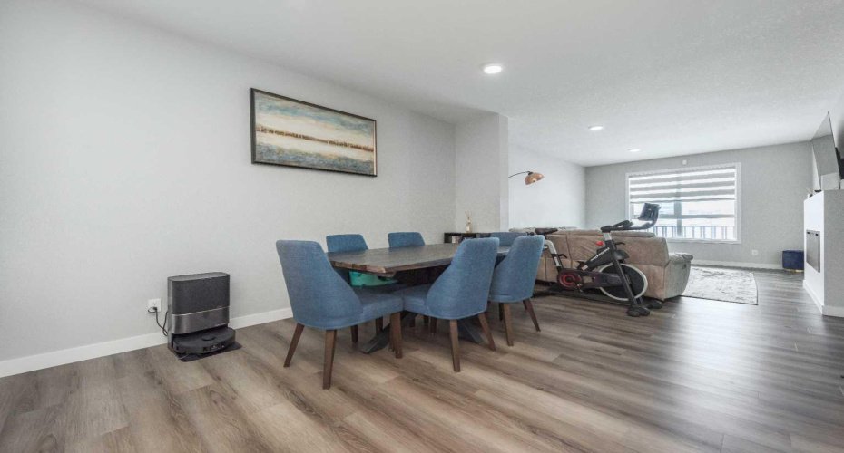 237 Belmont Street, Calgary, Alberta T2X 4W8, 4 Bedrooms Bedrooms, ,4 BathroomsBathrooms,Residential,For Sale,Belmont,A2297418