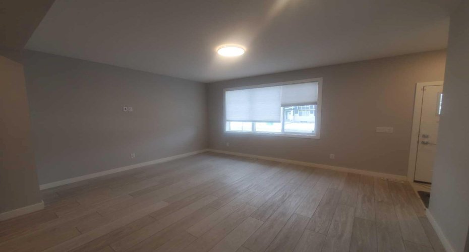 1045 West Lakeview Drive, Chestermere, Alberta T1X2T2, 3 Bedrooms Bedrooms, ,3 BathroomsBathrooms,Residential,For Sale,West Lakeview,A2298127