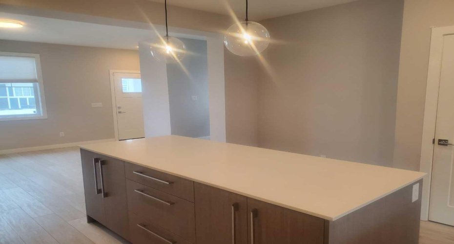 1045 West Lakeview Drive, Chestermere, Alberta T1X2T2, 3 Bedrooms Bedrooms, ,3 BathroomsBathrooms,Residential,For Sale,West Lakeview,A2298127